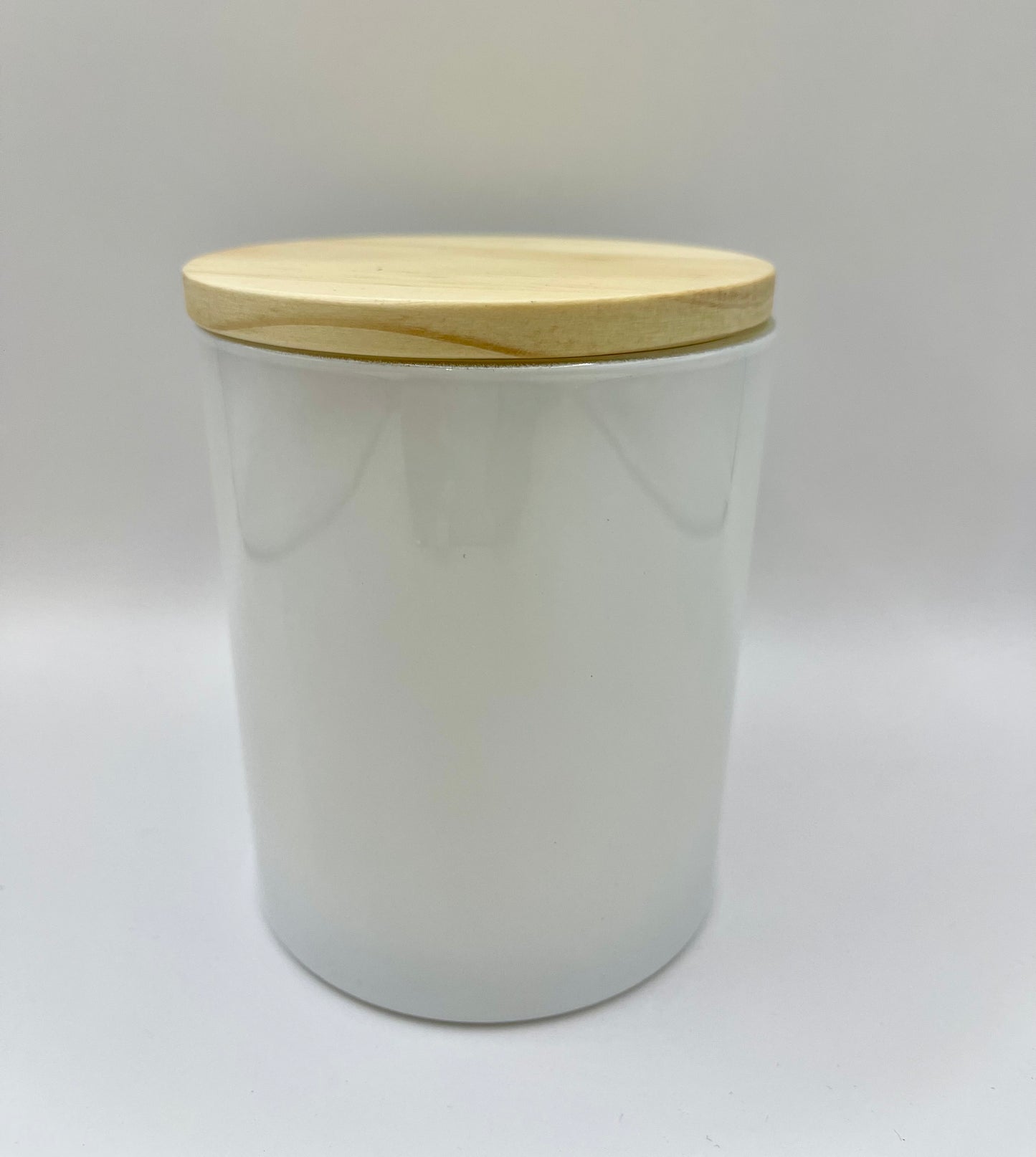 Wooden Lid Candle - White Vessel (Heirloom, Mahogany, Bergamot & Soft Musk)